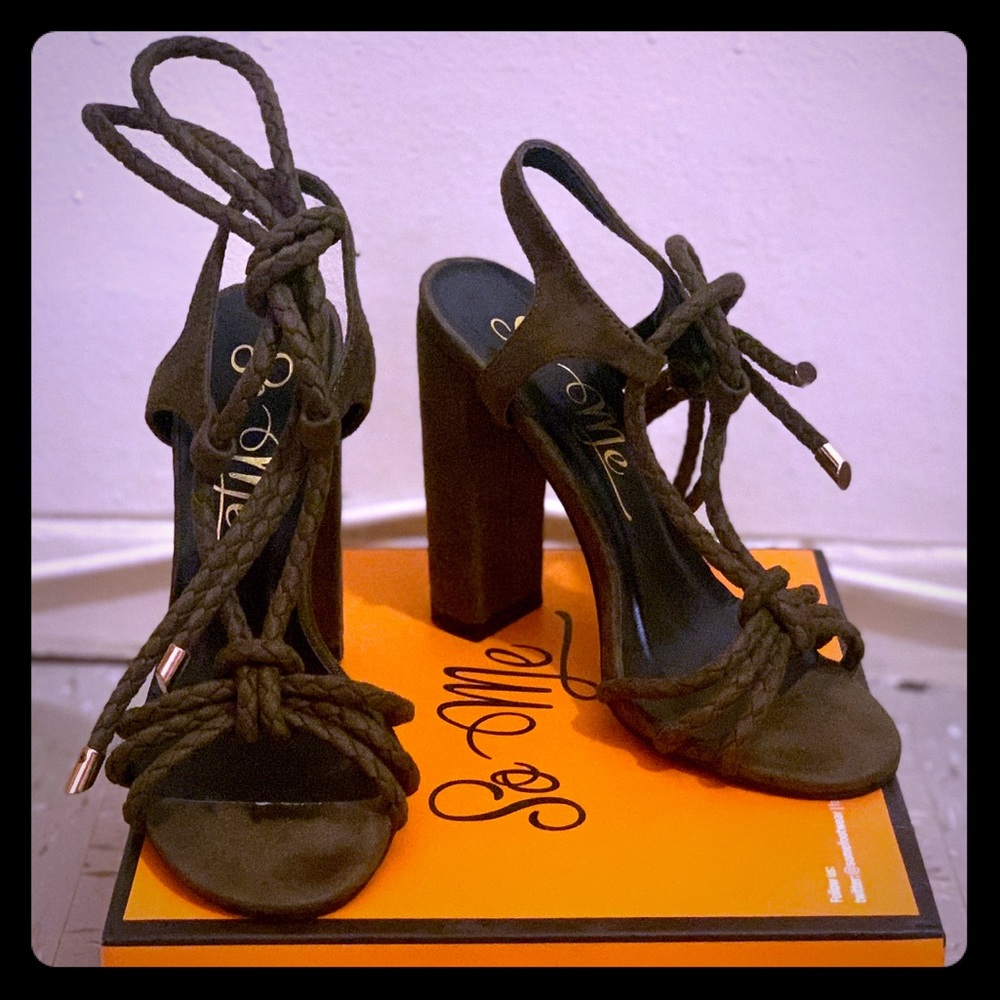 Fashion Nova heels